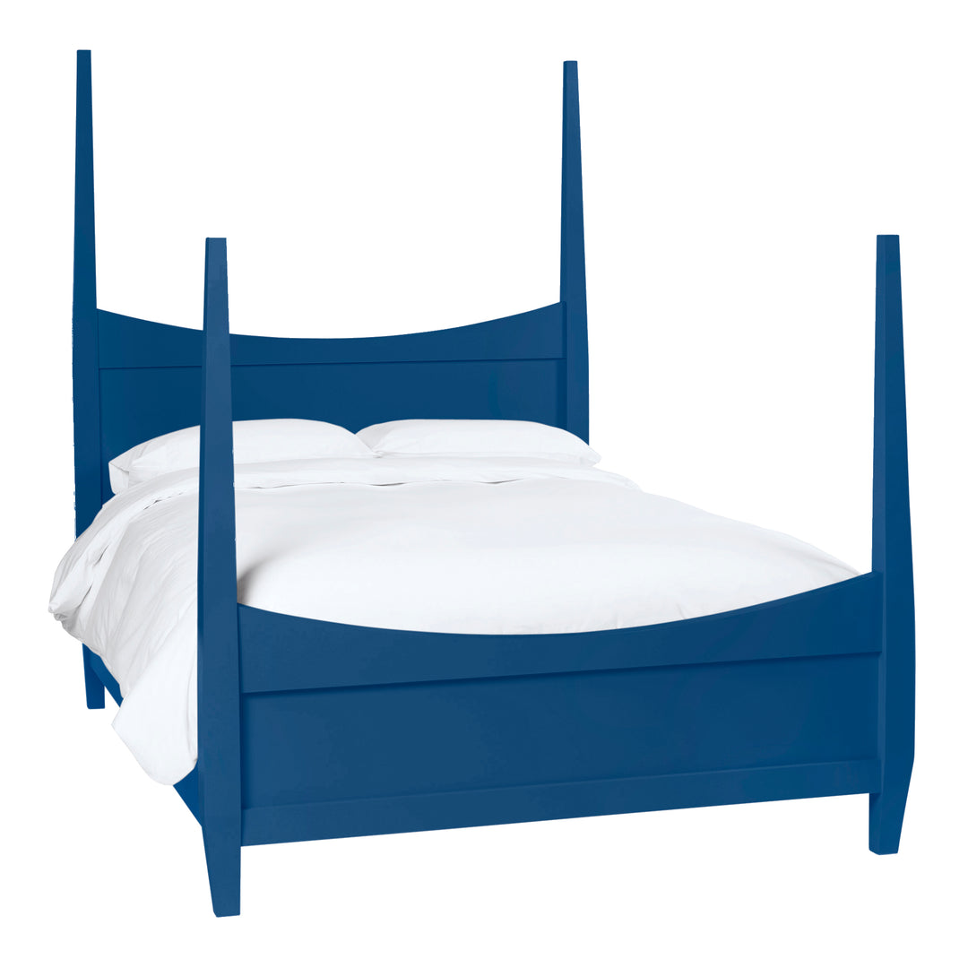 Queen Evelyn Standard Bed in Lake